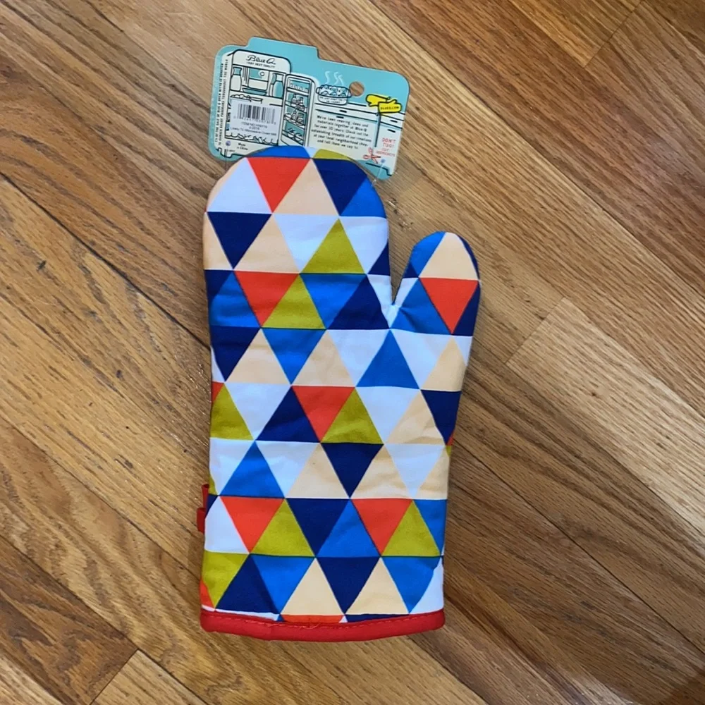 NEW Funny Oven Mitt